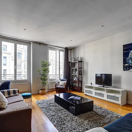 Les Halles Apartment Paris