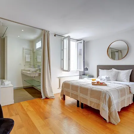 Apartment Les Halles Paris